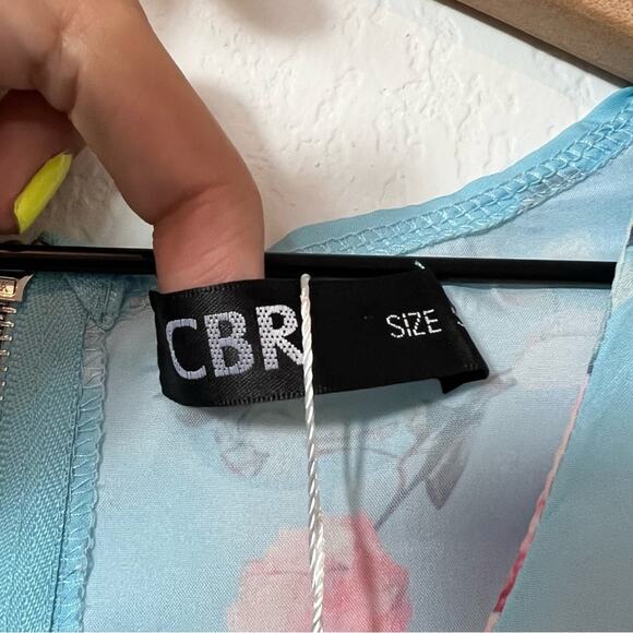 CBR BLUE FLORAL V-NECK WOMEN LONG SLEEVE SIZE SMALL BRAND NEW - Picture 6 of 6